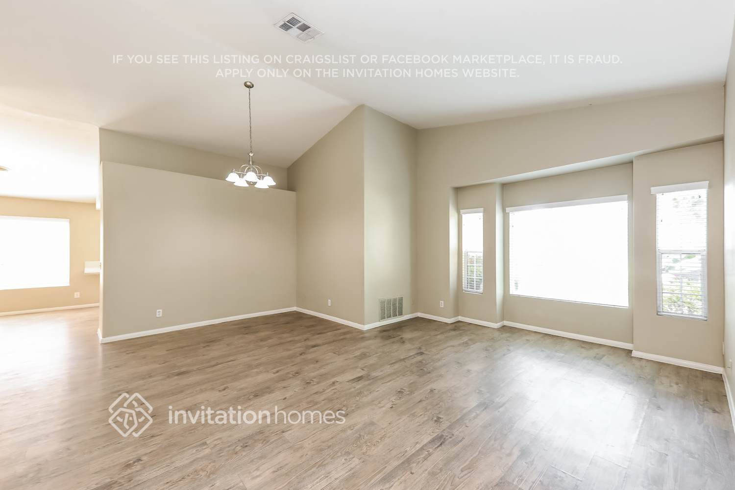 Building Photo - 39746 Sunrose Dr