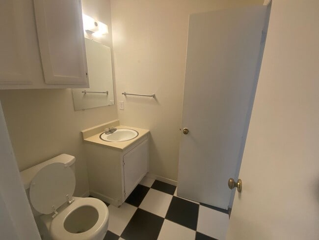 Building Photo - 5302 Avenue G