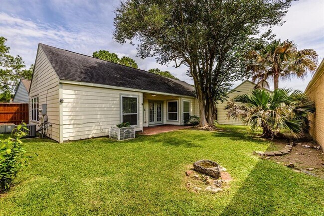 Building Photo - 16806 Doverwood Way