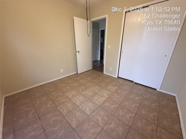 Building Photo - 152 Challenger