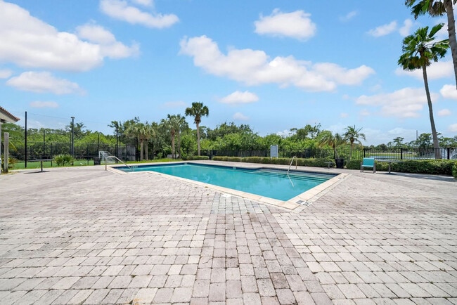 Building Photo - 7607 Southern Brook Bend