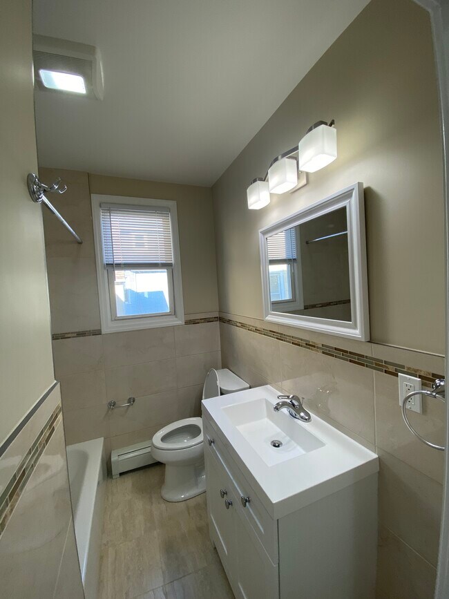 Building Photo - 1445 Concord Pl