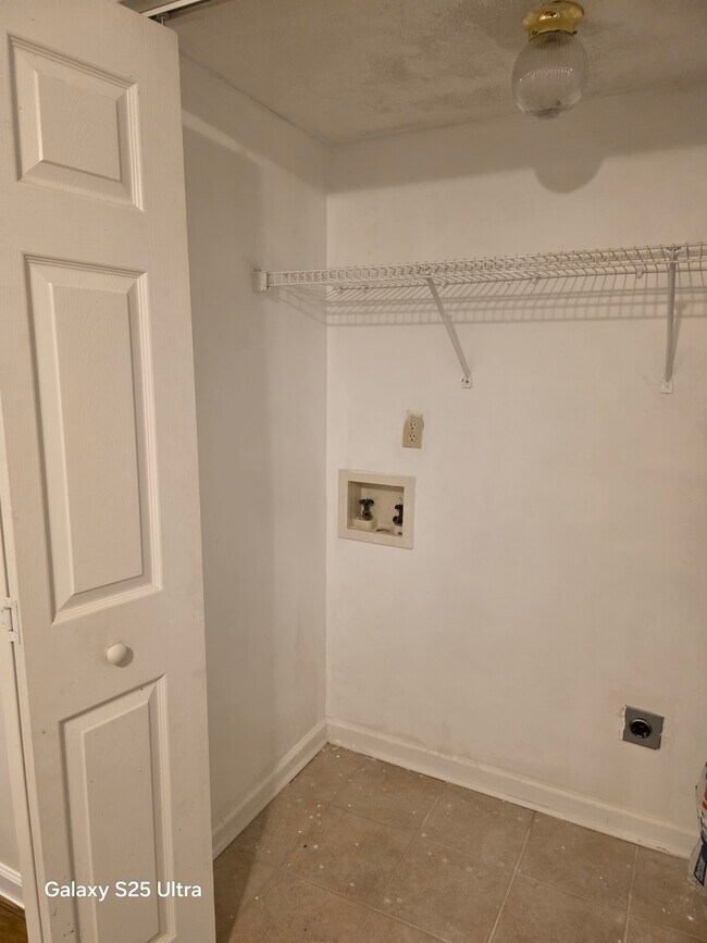 Building Photo - 4312 Old Macon Rd