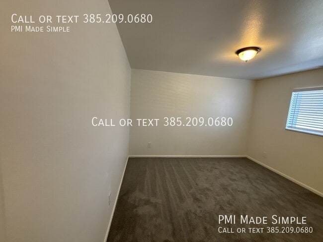 Building Photo - 567 N 880 E St