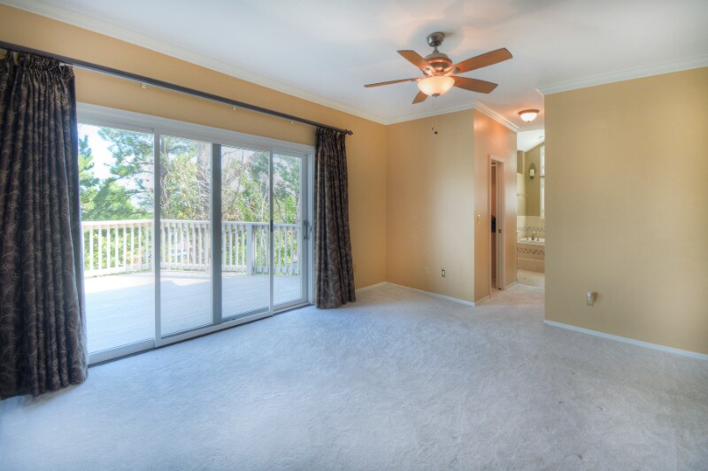 Building Photo - 485 Vanderbilt Ct