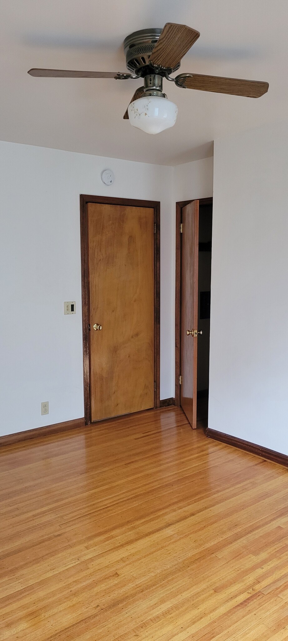 Toward bedroom exit and closet - 481 Meigs St