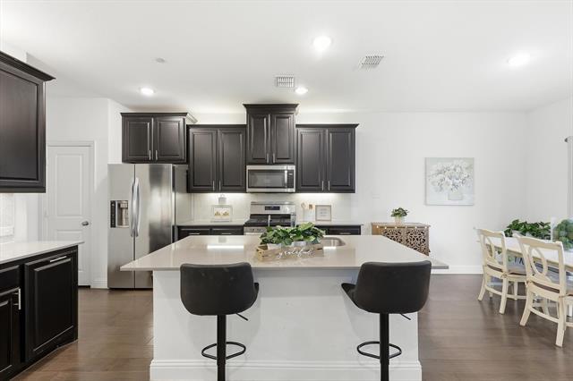 Building Photo - 982 Mikaela Dr