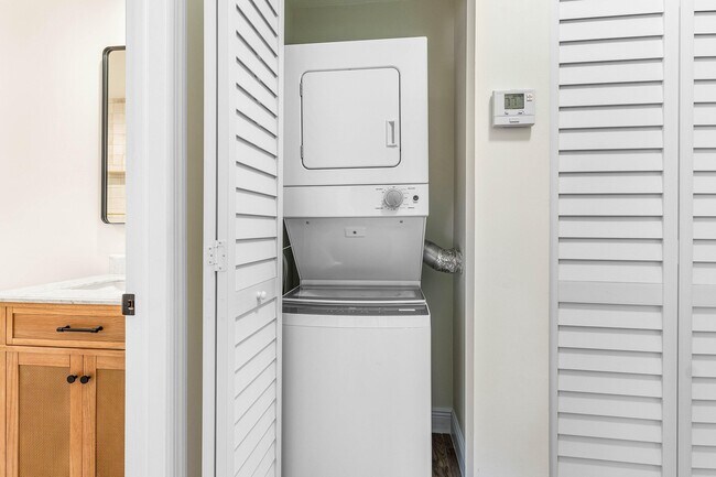 Building Photo - 22289 Timberly Dr