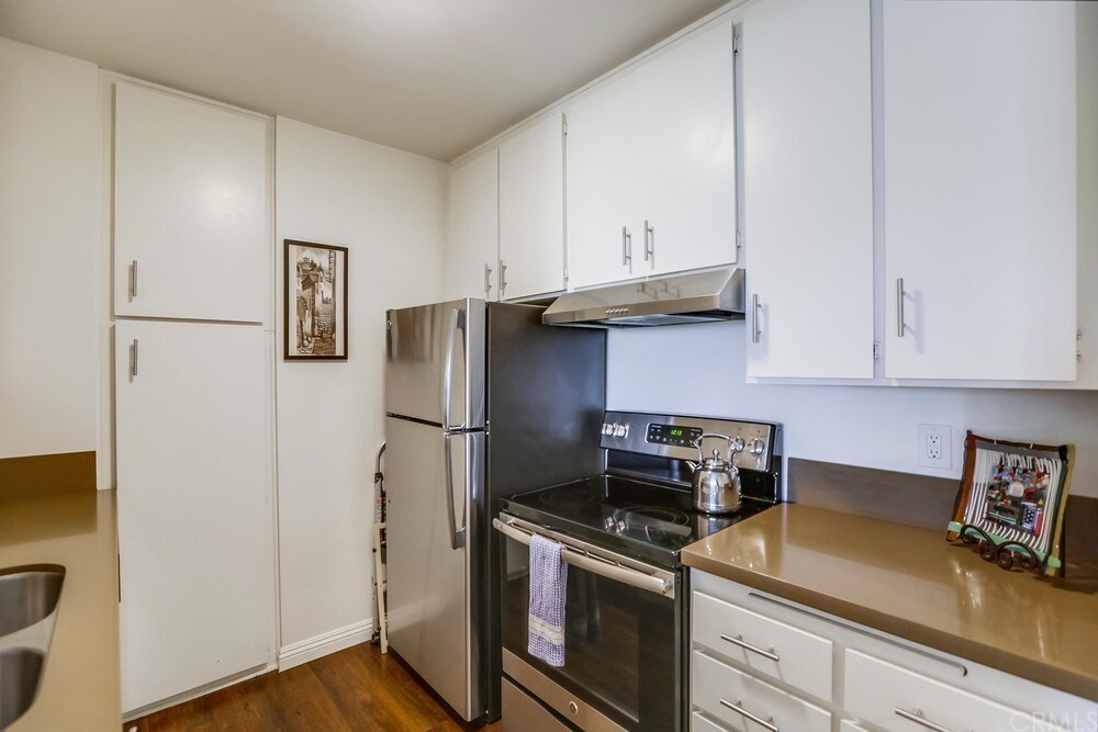 Building Photo - 7742 Redlands St