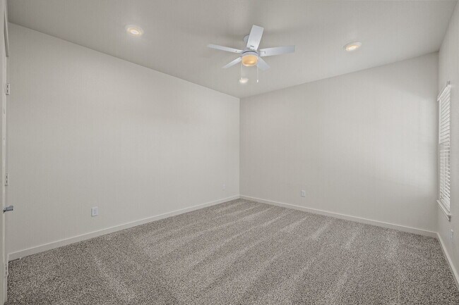 Building Photo - New Construction in Iron Horse!