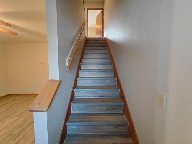 Building Photo - 24990 Scenic Dr