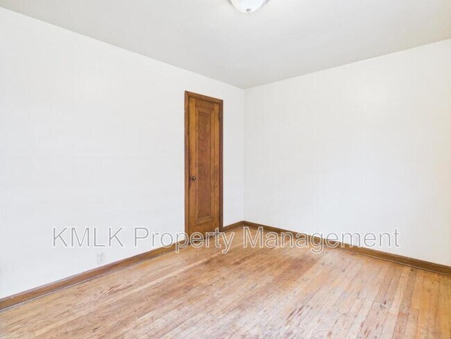 Building Photo - 1119 Copley Rd