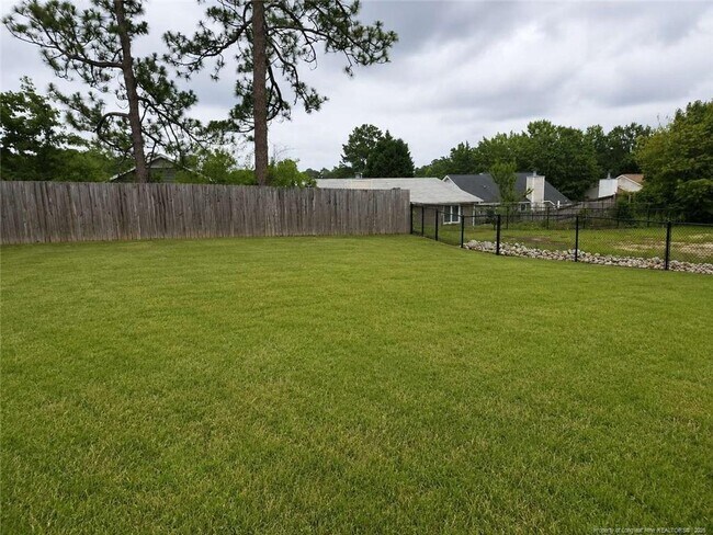 Building Photo - 2502 Clear Pines Ct