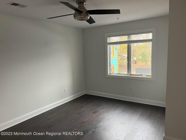 Building Photo - 191 Shrewsbury Ave