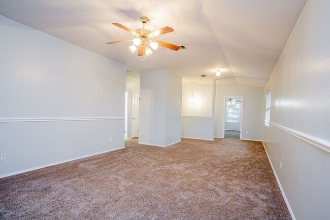 Building Photo - 115 Brazos Ln