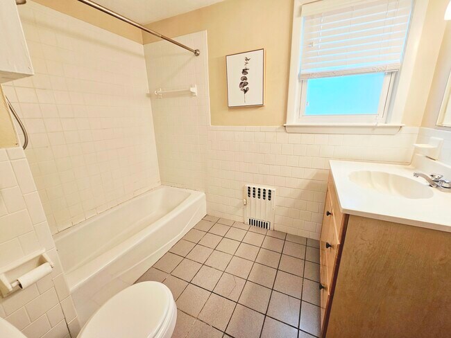 Building Photo - 11 Keefe Ave