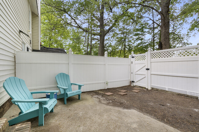 Building Photo - 2501 St Christopher Cir SW