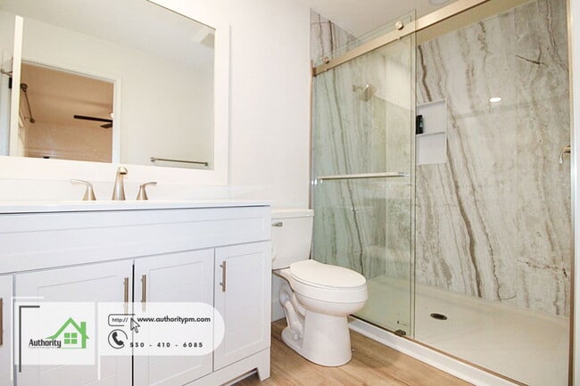 Building Photo - 30522 Sleepy Hollow Dr