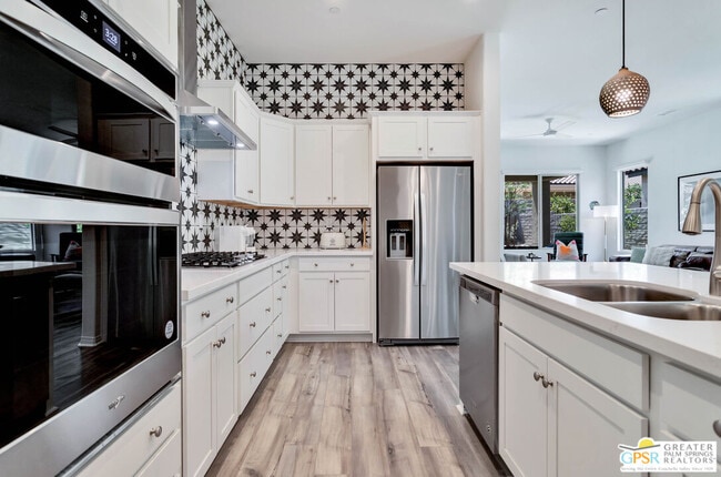 Building Photo - 23 Prosecco