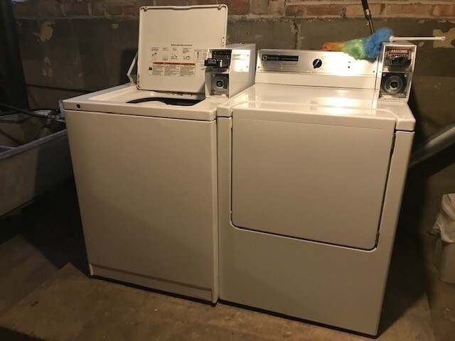 Building Photo - 4837 Hull St