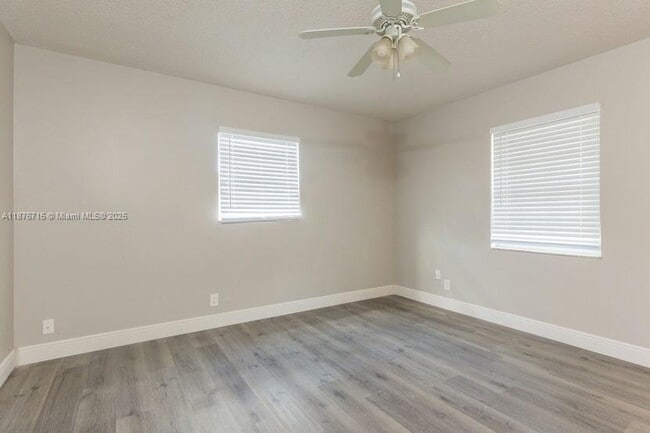 Building Photo - 2424 Angler Dr