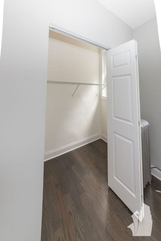 Building Photo - 5045 N Damen Ave