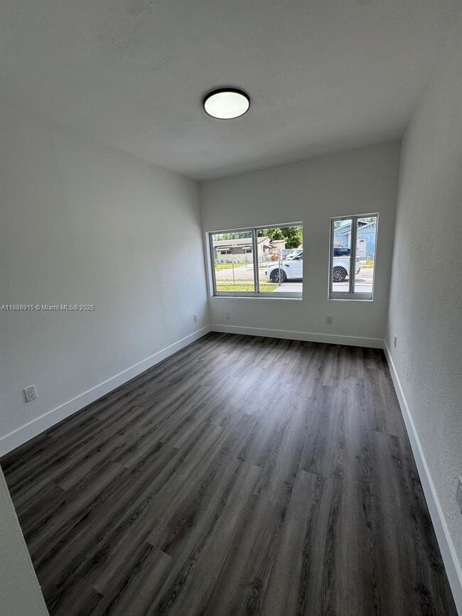 Building Photo - 3038 NW 51st Terrace
