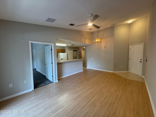 Building Photo - 6069 Maggies Cir