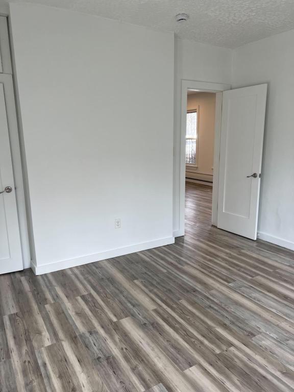 Building Photo - 20 Porach St