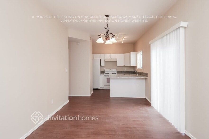 Building Photo - 1007 W Libra Dr