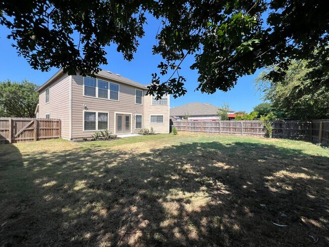 Building Photo - AWESOME Updated 4-Bed 2.5-Bath in Gruene C...