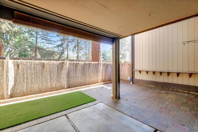 Building Photo - 39191 Argonaut Way