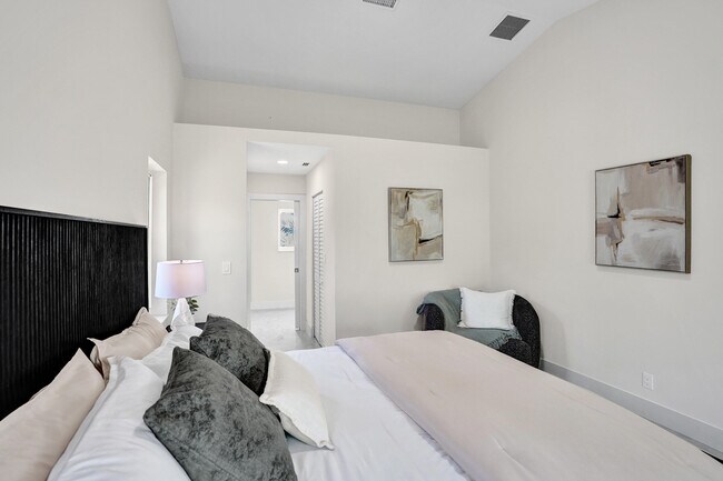 Building Photo - 2881 NW 98th Way