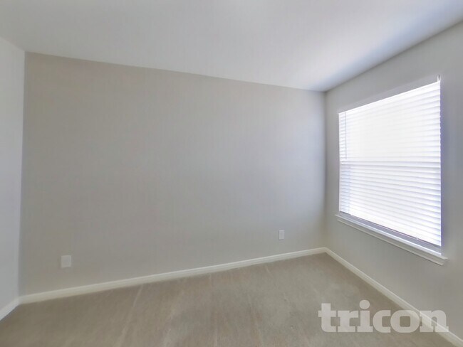 Building Photo - 2902 Hypatia Meadow