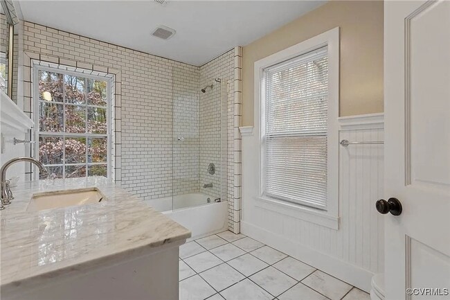 Building Photo - Rural Equestrian Retreat on 20 Acres