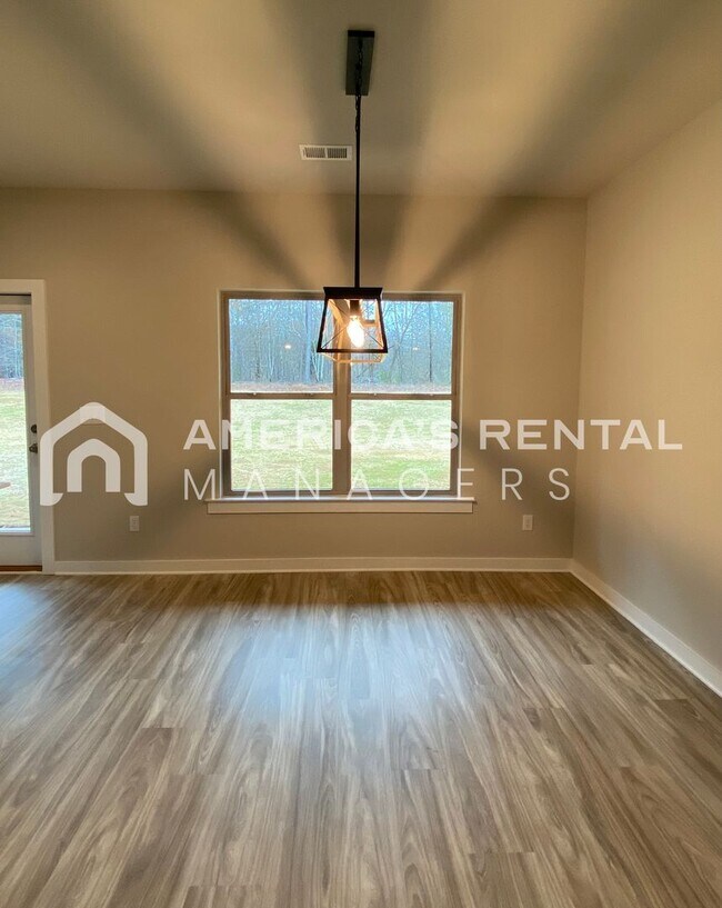 Building Photo - Home for Rent in Jemison, A!! Available NOW!!