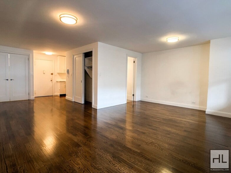 Building Photo - East 82nd Street