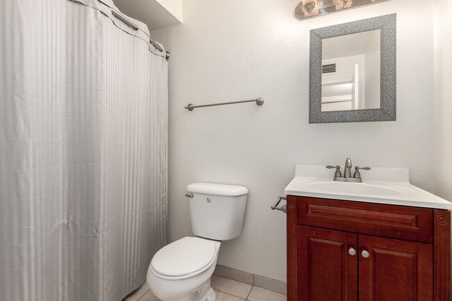 Building Photo - Location, Location, Location!