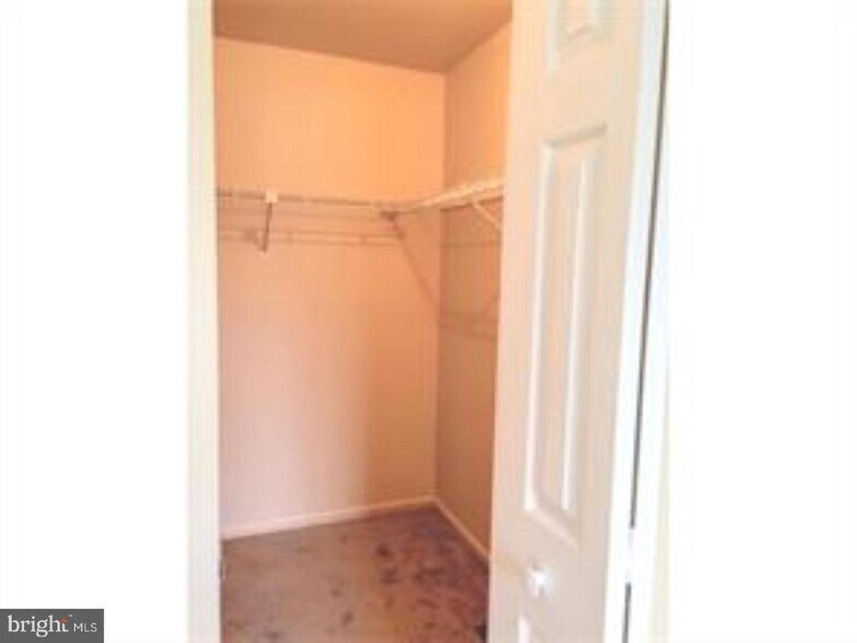 Building Photo - 39 Banbury Ct