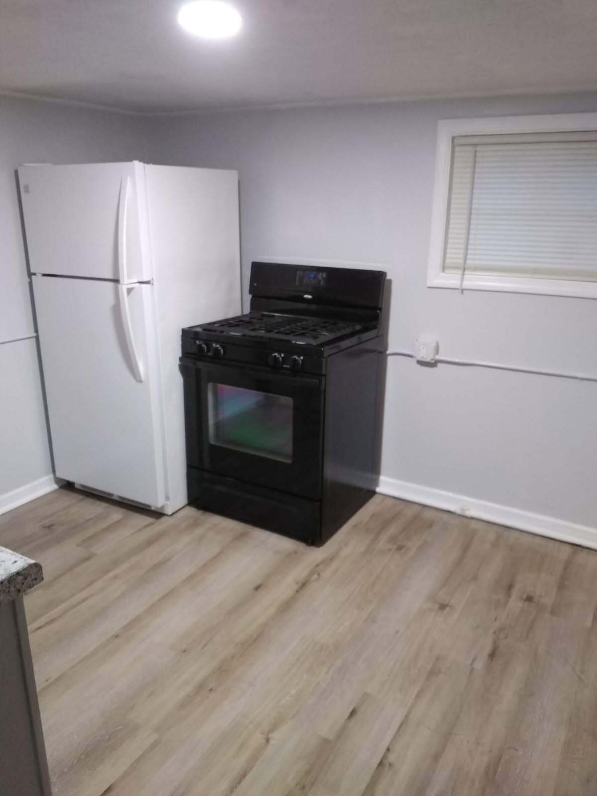 Building Photo - 821 Becker St