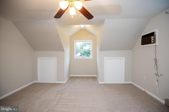 Building Photo - 839 Clifton Ave