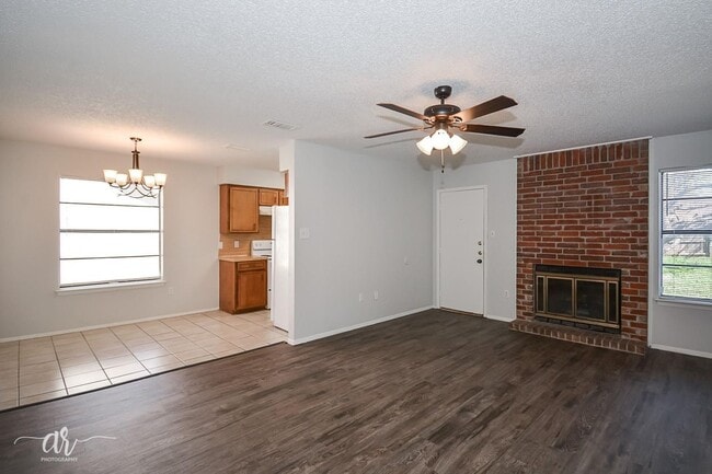 Building Photo - 1725 Partridge Pl