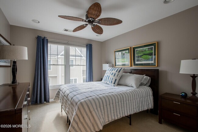 Building Photo - 5 Grant St