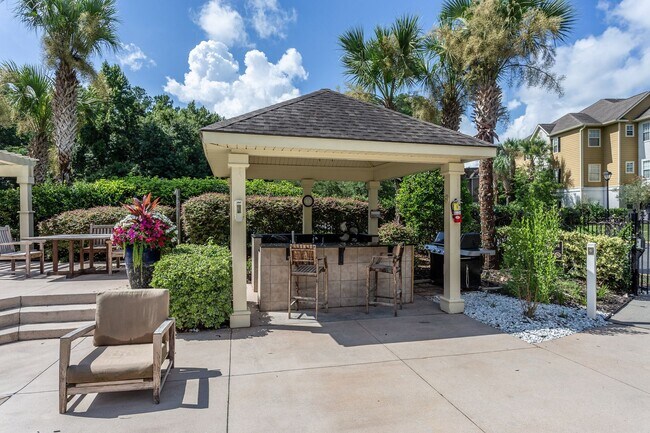 Building Photo - 1202 Walden Park Dr