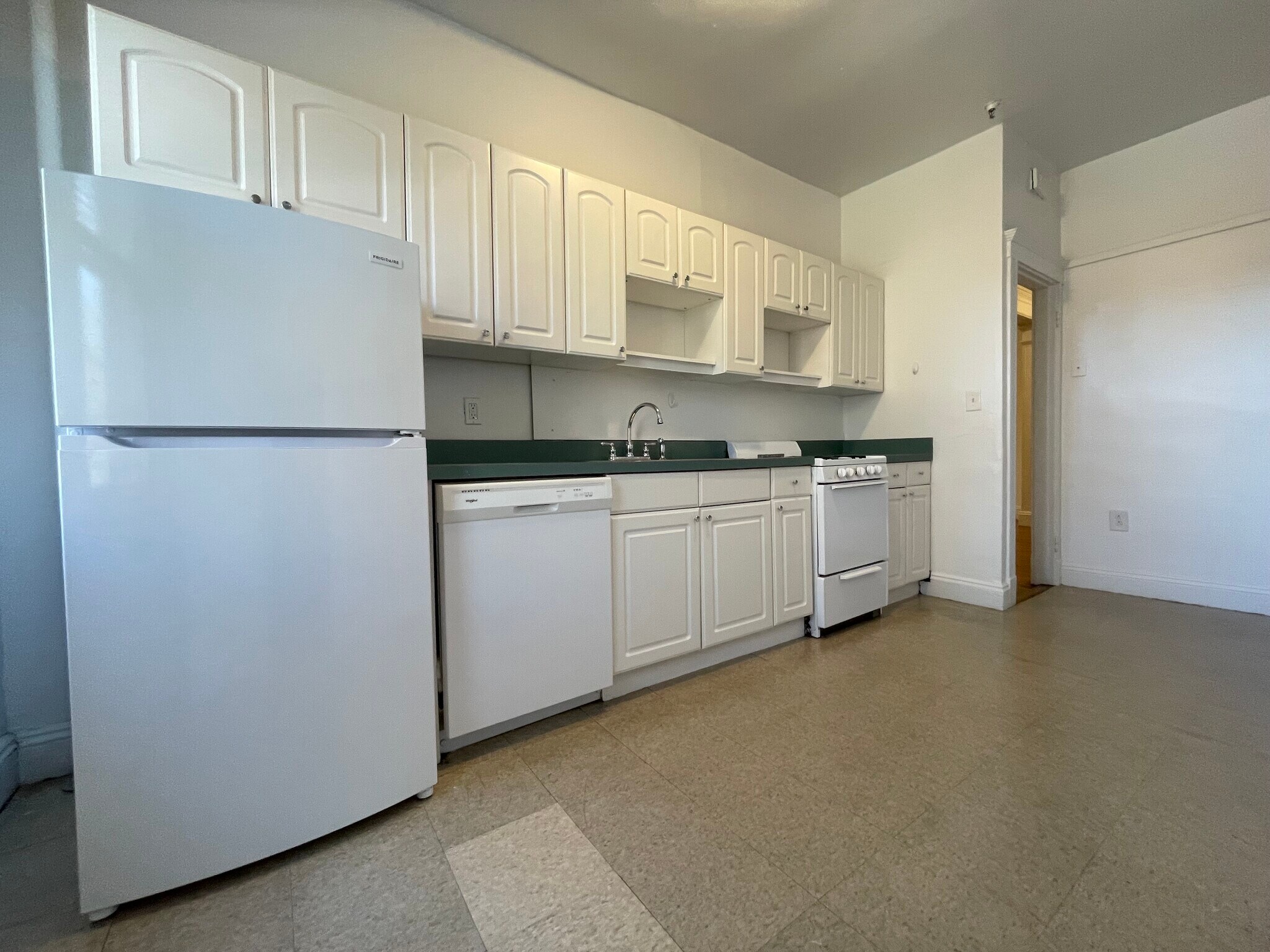 Building Photo - 14 Melvin Ave