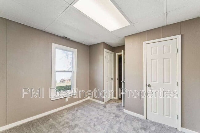 Building Photo - 108 Cliff Dr