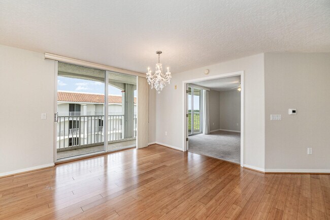Building Photo - 801 Del Rio Way