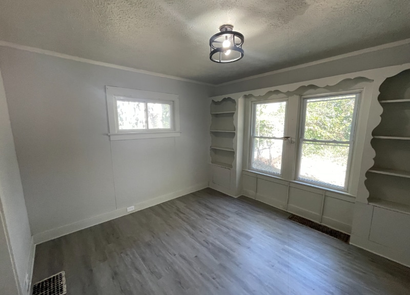 Building Photo - 14005 Scioto Ave