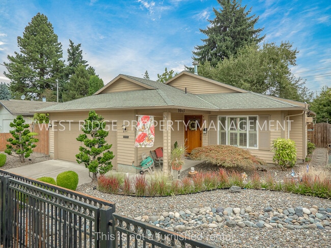 Primary Photo - 9903 N Jersey St