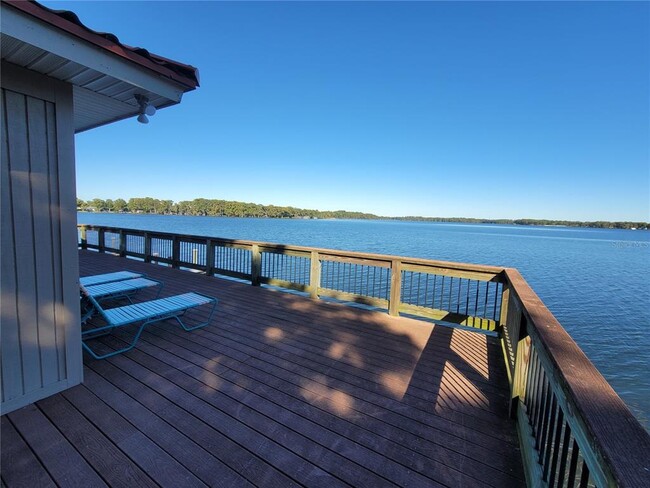 Building Photo - 1160 Calle Del Norte